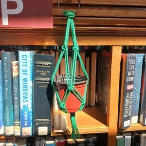 Macrame-Plant-Hangers
